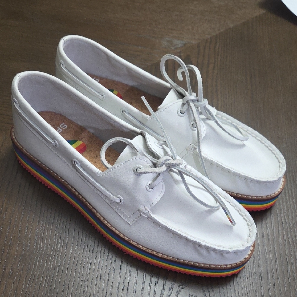 Sperry Stacked Pride Boat Shoes In White Leather Women's Size 8 Rainbow
